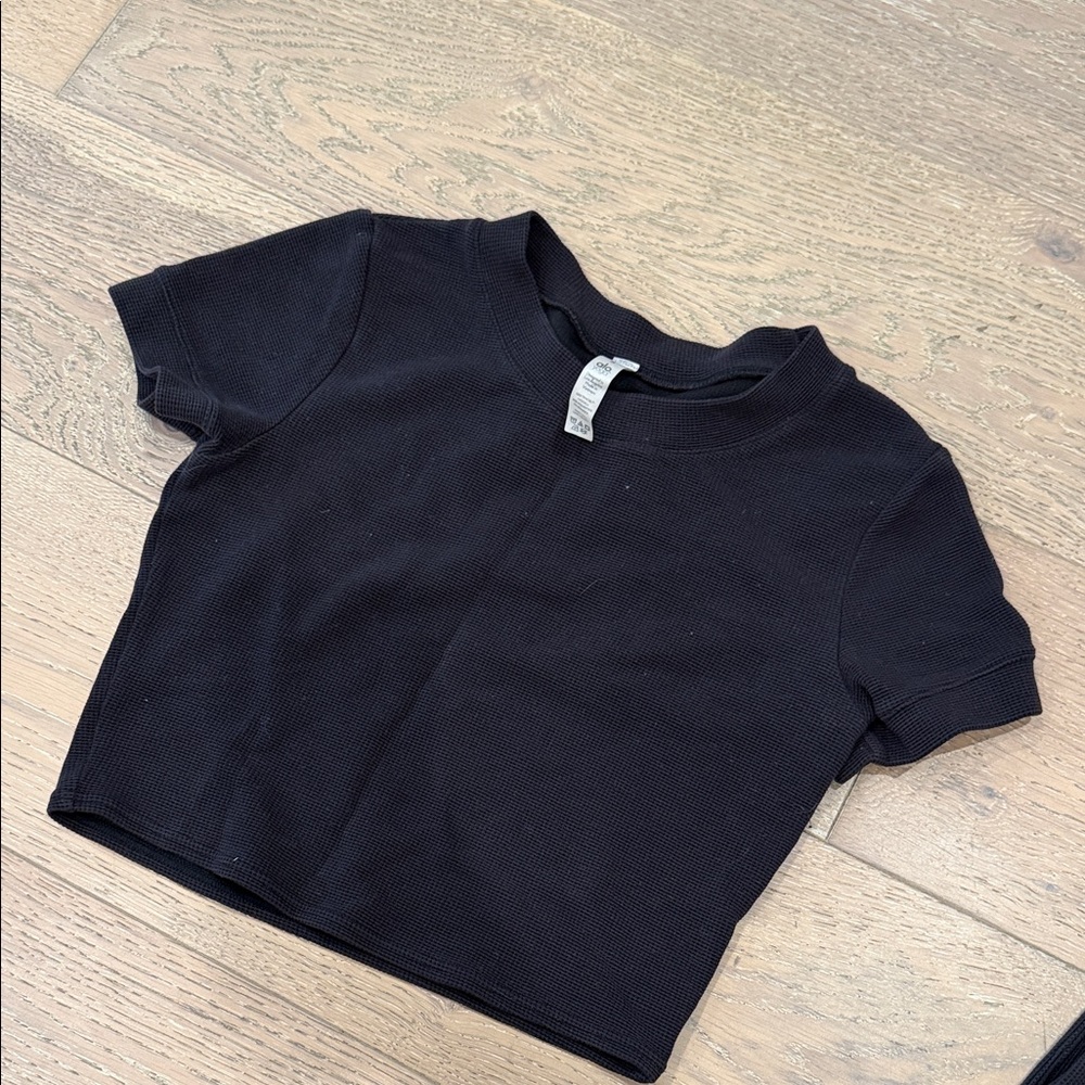 ALO Yoga Black thermal crop top
